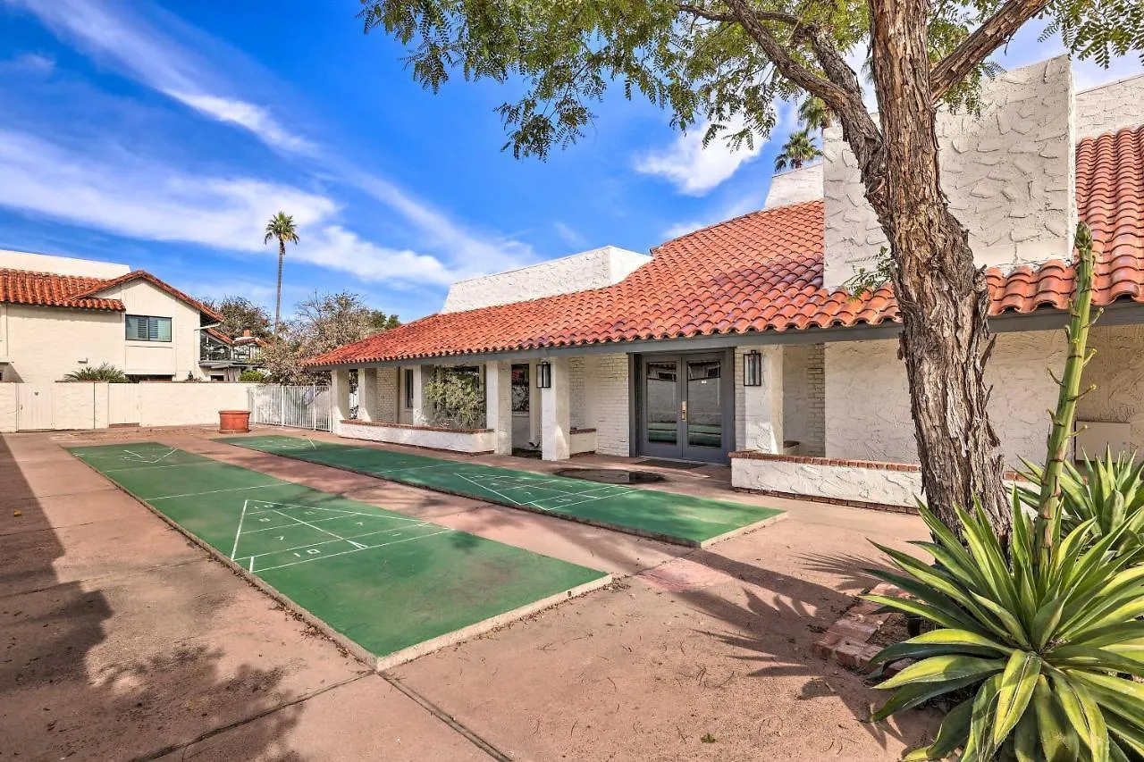 Nyaraló Central Scottsdale Townhouse With Pool Access! Amerikai Egyesült Államok